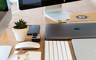 璧山狼队VS大足石刻队比赛尚未开赛，直播间聊天区已燃爆！